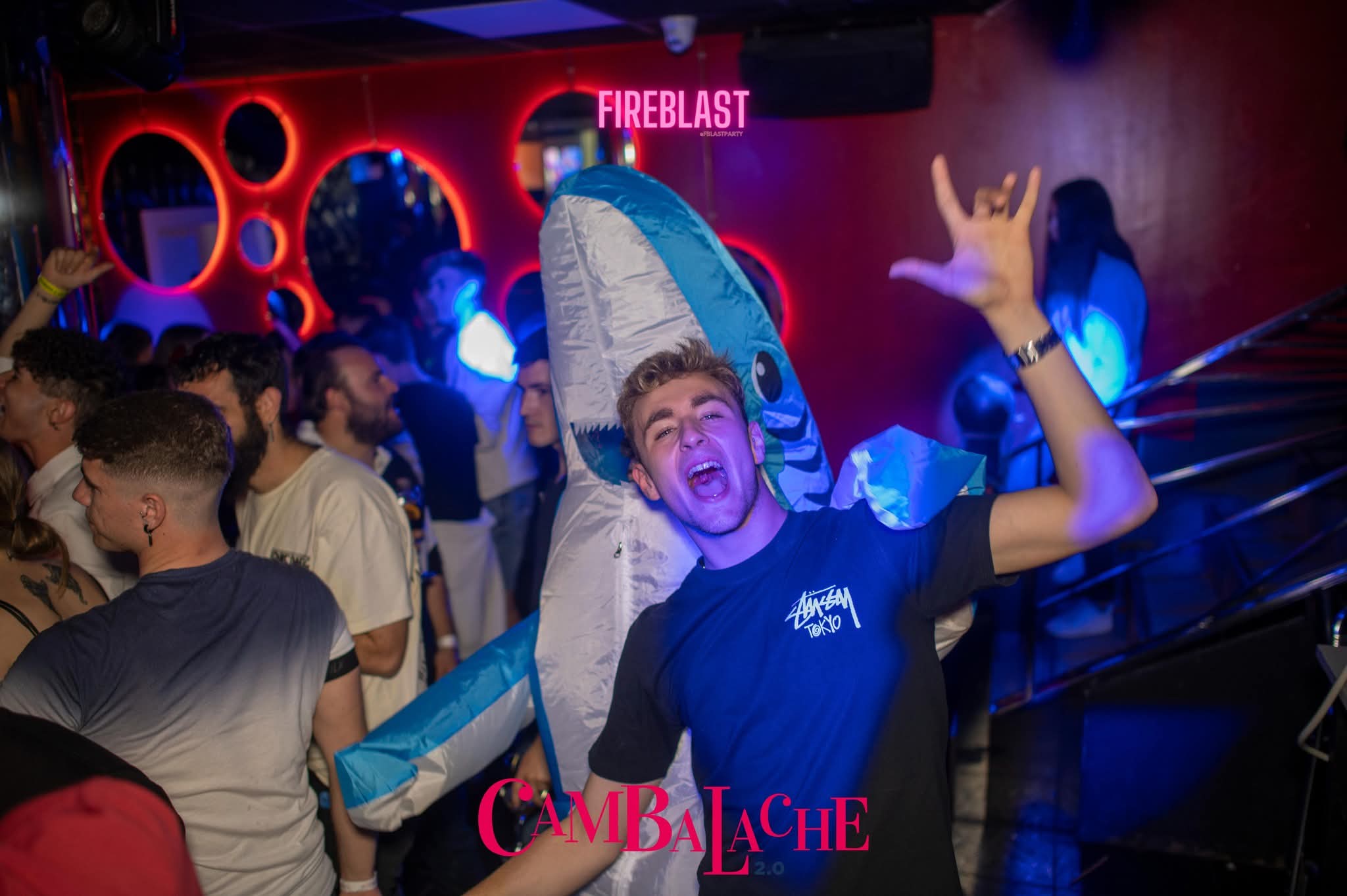 Ambiente de fiesta en la pista de Cambalache